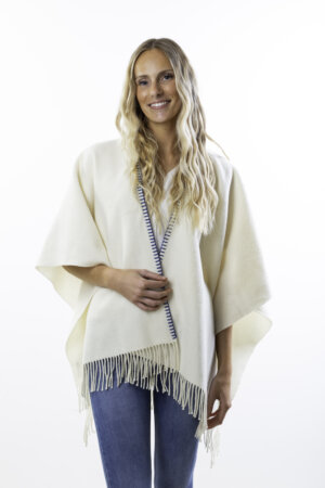 PONCHO DEIA COURT ECRU BLEU